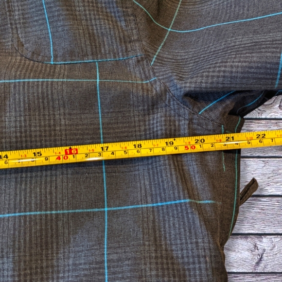 Women's EMPYRE TECHNICAL 10,000 MM WATERPROOF Jacket - Picture 10 of 12